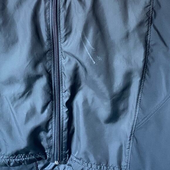 Under Armour Women's Black Zip Up Jacket- Size Small - Picture 8 of 8